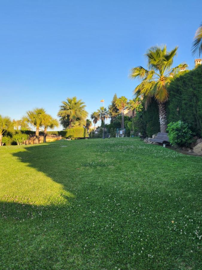 Deluxe Studio Athos 50 Mp Garden Patio Benalmadena Golf & Beach Exterior foto